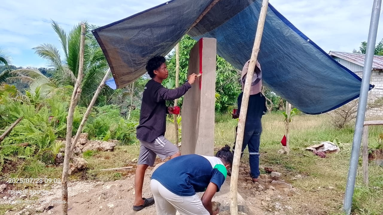 Pembuatan Tugu Kampung